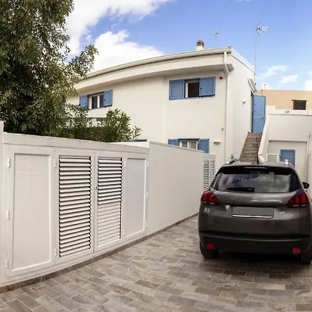 L'ancora Holidays Apartment *