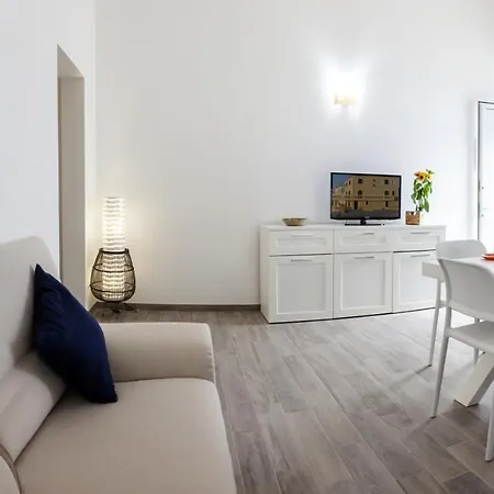 L'ancora Holidays Апартаменты