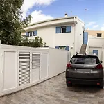 L'ancora Holidays Apartment *