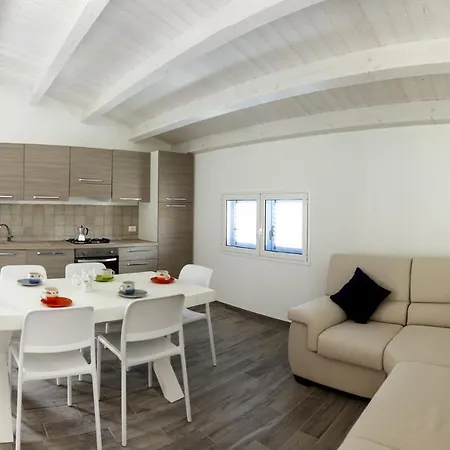 L'ancora Holidays * Punta Secca